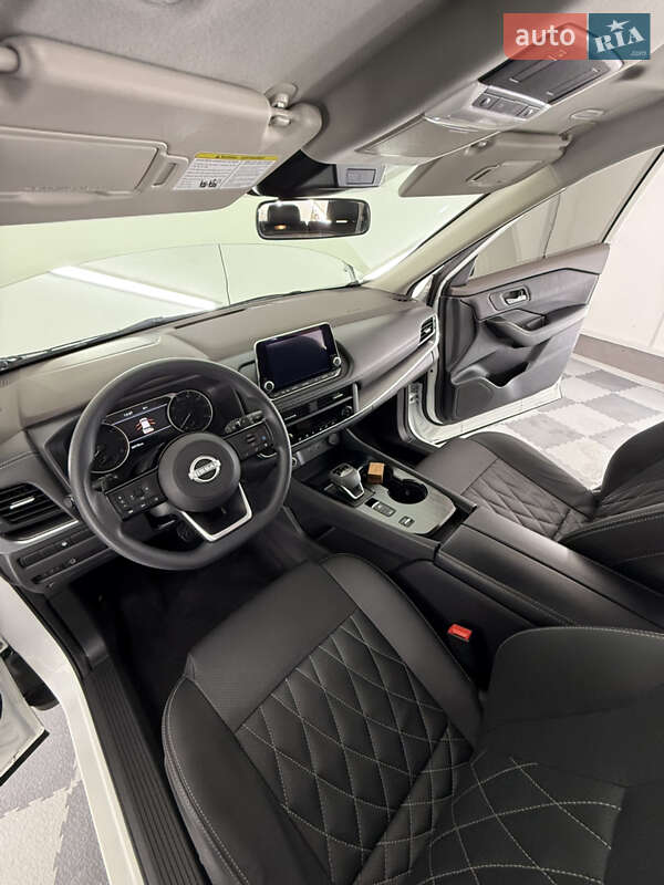 Внедорожник / Кроссовер Nissan Rogue 2023 в Трускавце