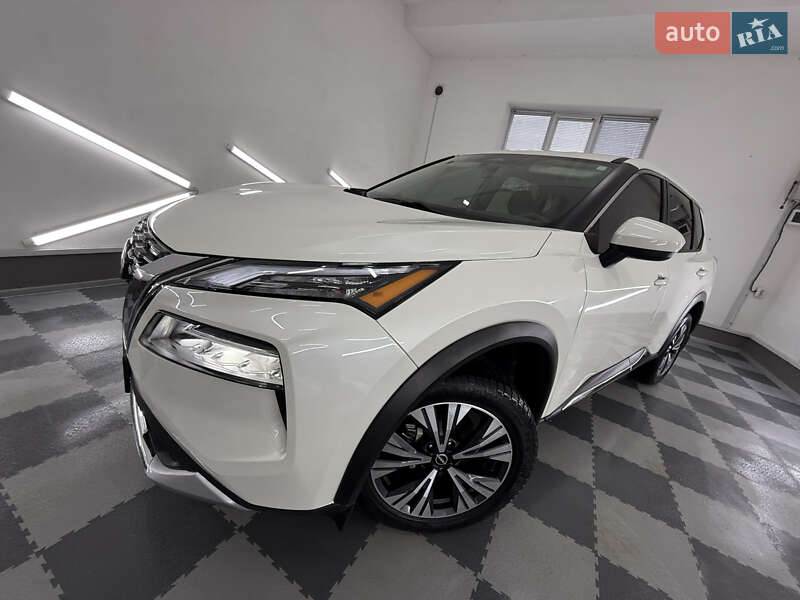 Внедорожник / Кроссовер Nissan Rogue 2023 в Трускавце