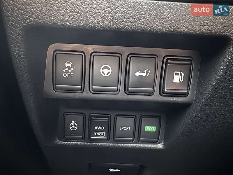 Внедорожник / Кроссовер Nissan Rogue 2018 в Киеве