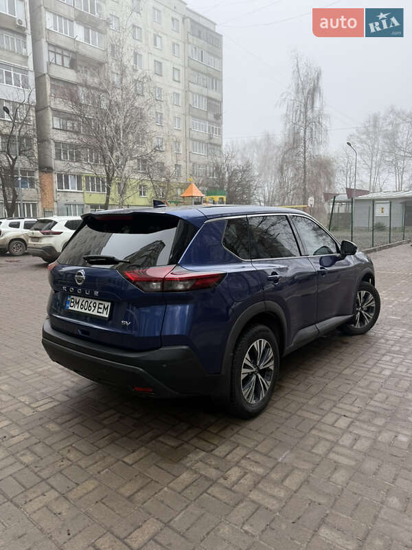 Позашляховик / Кросовер Nissan Rogue 2020 в Ромнах