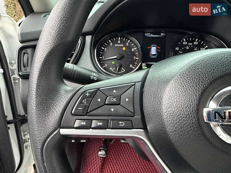 Внедорожник / Кроссовер Nissan Rogue 2018 в Ивано-Франковске