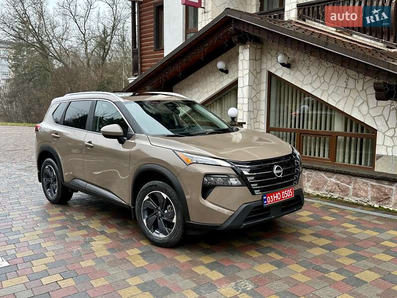 Позашляховик / Кросовер Nissan Rogue 2024 в Тернополі