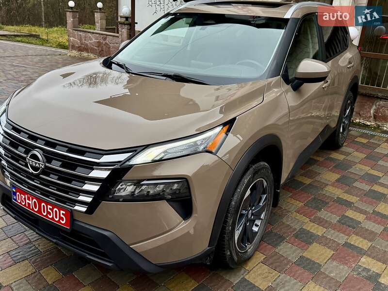Позашляховик / Кросовер Nissan Rogue 2024 в Тернополі