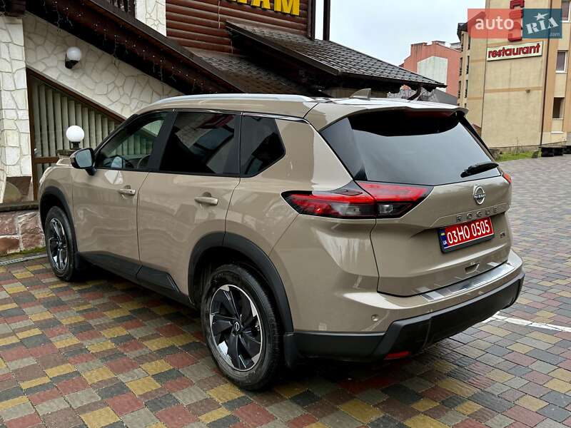 Позашляховик / Кросовер Nissan Rogue 2024 в Тернополі
