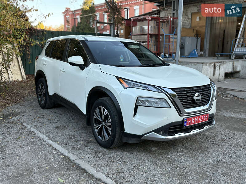 Внедорожник / Кроссовер Nissan Rogue 2022 в Каменском