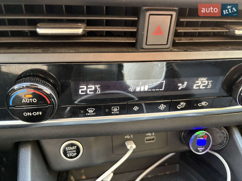 Внедорожник / Кроссовер Nissan Rogue 2022 в Каменском