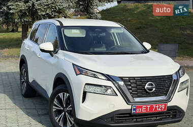 Позашляховик / Кросовер Nissan Rogue 2021 в Дубні