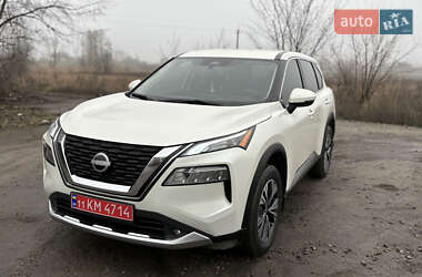 Позашляховик / Кросовер Nissan Rogue 2022 в Кам'янському