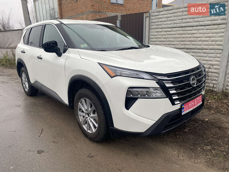 Внедорожник / Кроссовер Nissan Rogue 2024 в Киеве