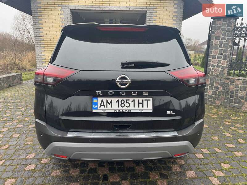 Внедорожник / Кроссовер Nissan Rogue 2021 в Коростене