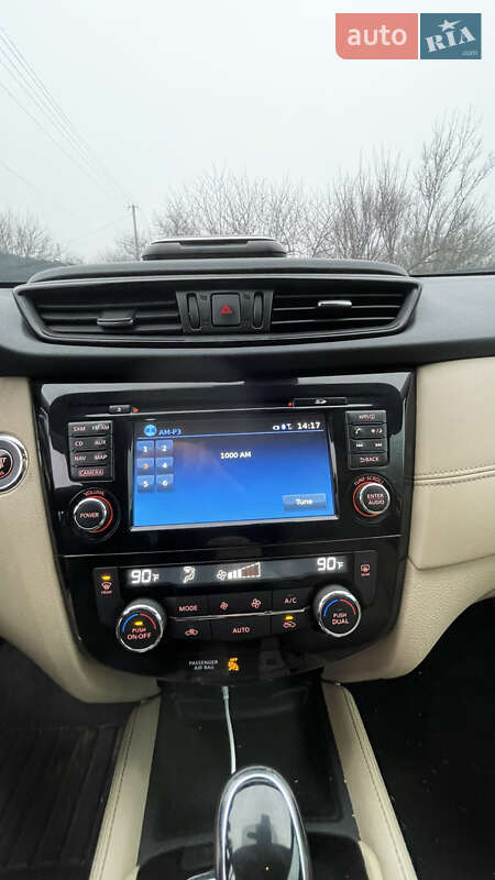 Внедорожник / Кроссовер Nissan Rogue 2017 в Харькове