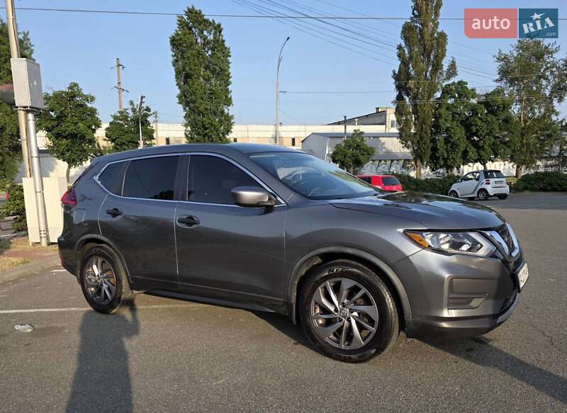 Позашляховик / Кросовер Nissan Rogue 2018 в Вишгороді