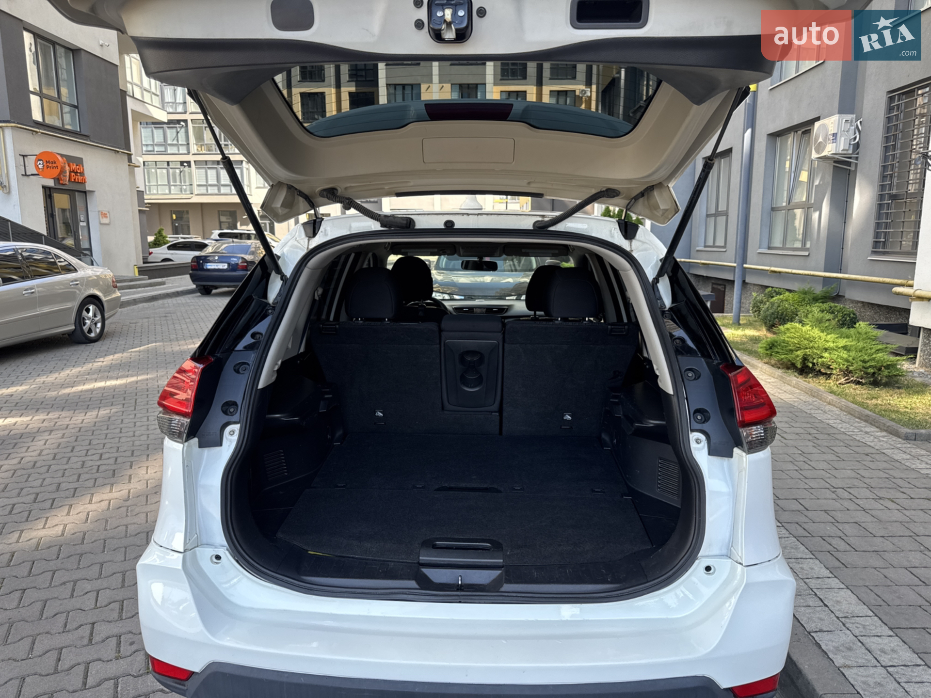 2016 Nissan Rogue - мініатюра 12