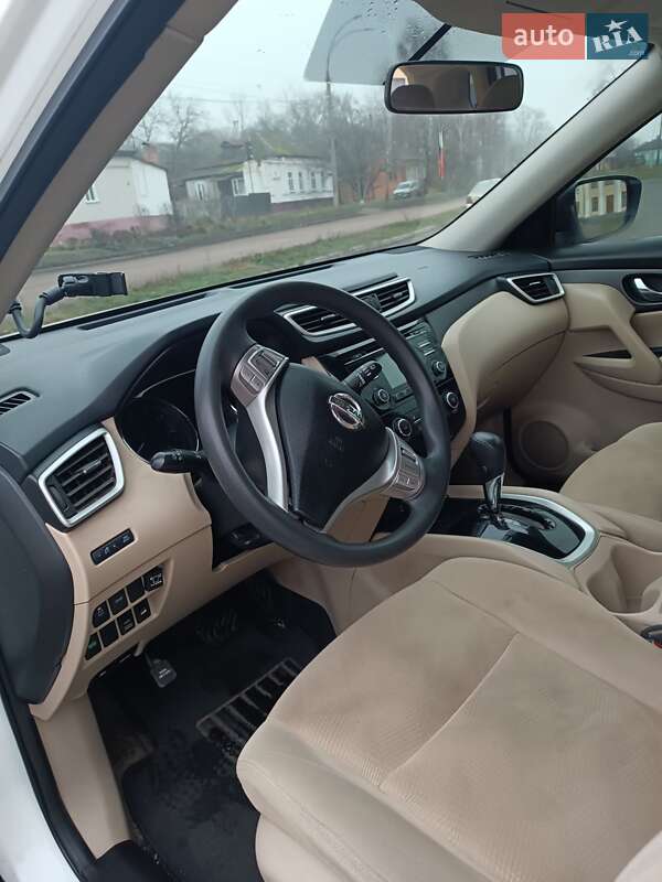 Внедорожник / Кроссовер Nissan Rogue 2016 в Прилуках