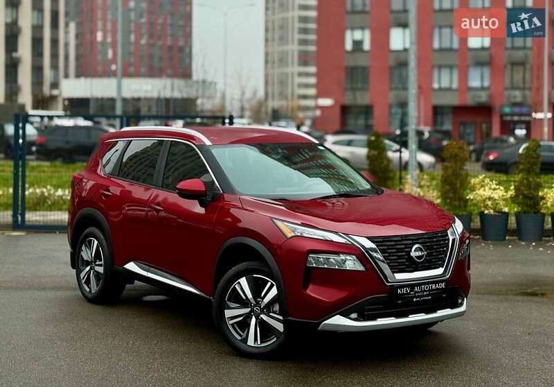 Внедорожник / Кроссовер Nissan Rogue 2022 в Киеве