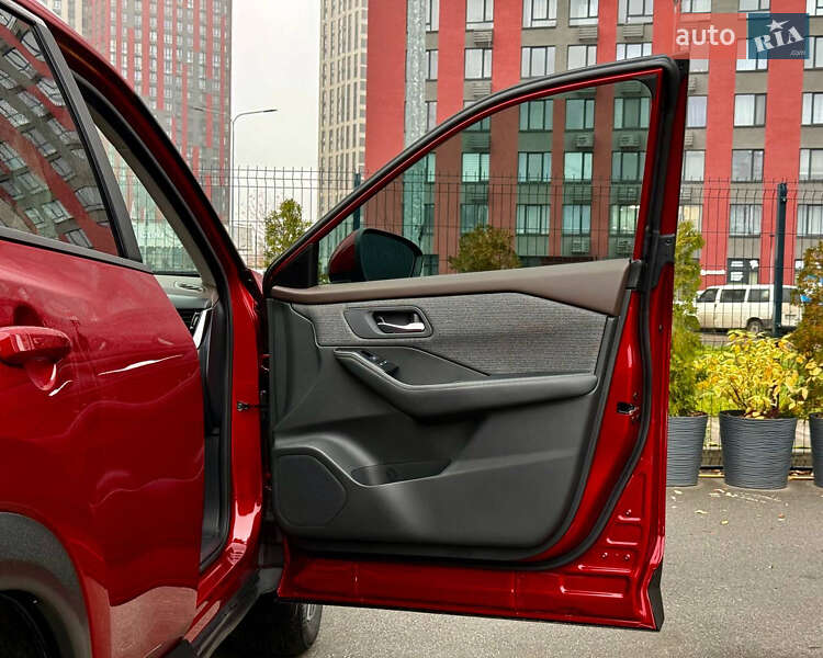 Внедорожник / Кроссовер Nissan Rogue 2022 в Киеве