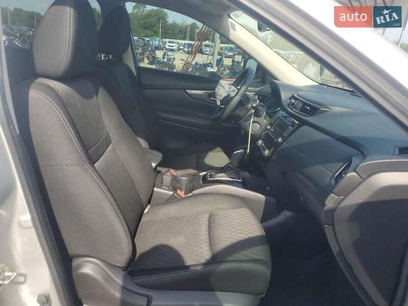 Внедорожник / Кроссовер Nissan Rogue 2019 в Львове