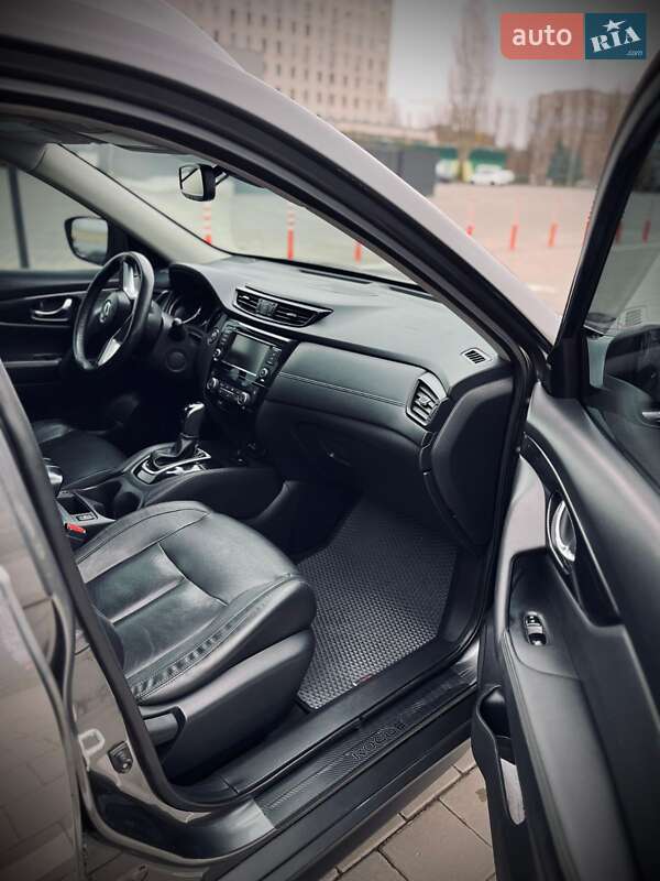 Внедорожник / Кроссовер Nissan Rogue 2018 в Одессе