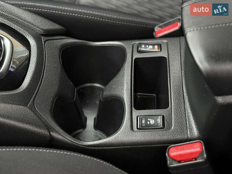 Внедорожник / Кроссовер Nissan Rogue 2017 в Одессе фото 53 Внедорожник / Кроссовер Nissan Rogue 2017 в Одессе