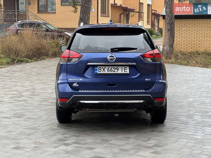 Внедорожник / Кроссовер Nissan Rogue 2018 в Нетешине