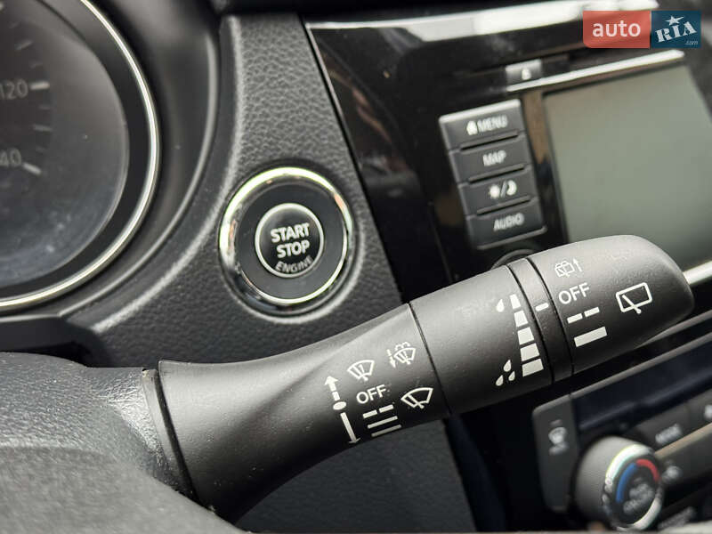 Внедорожник / Кроссовер Nissan Rogue 2018 в Нетешине