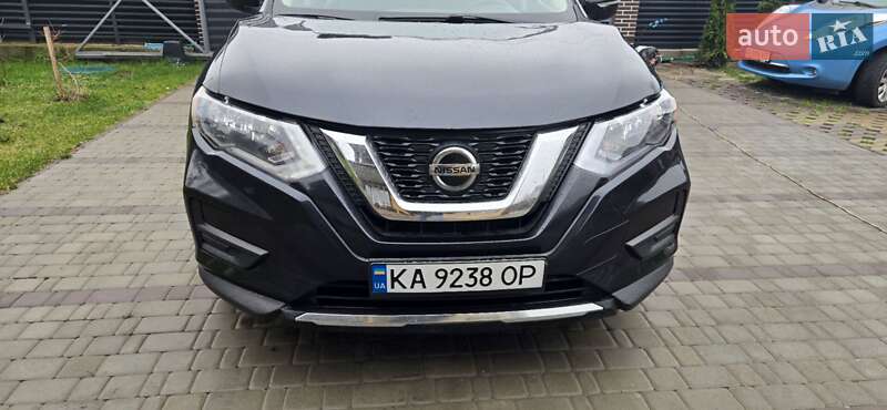Внедорожник / Кроссовер Nissan Rogue 2018 в Киеве