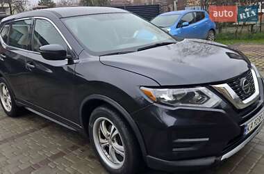 Внедорожник / Кроссовер Nissan Rogue 2018 в Киеве