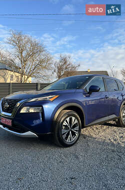Позашляховик / Кросовер Nissan Rogue 2023 в Львові