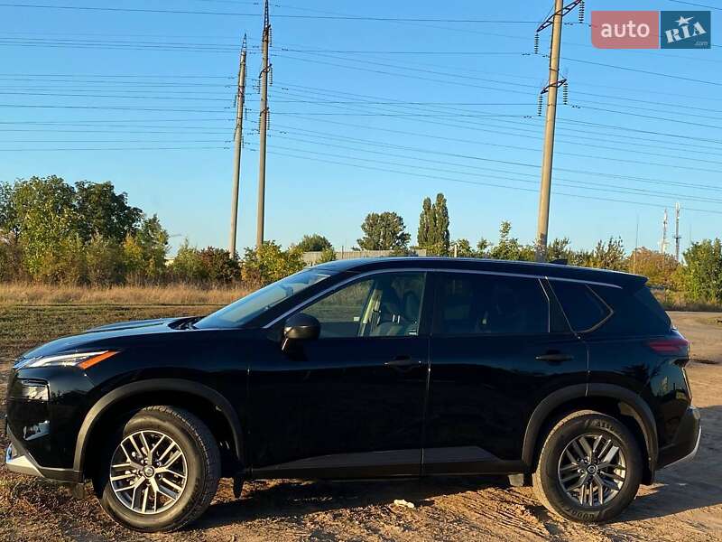Внедорожник / Кроссовер Nissan Rogue 2021 в Полтаве