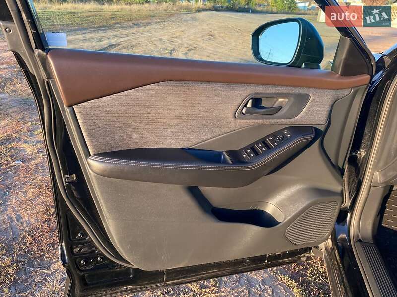 Внедорожник / Кроссовер Nissan Rogue 2021 в Полтаве