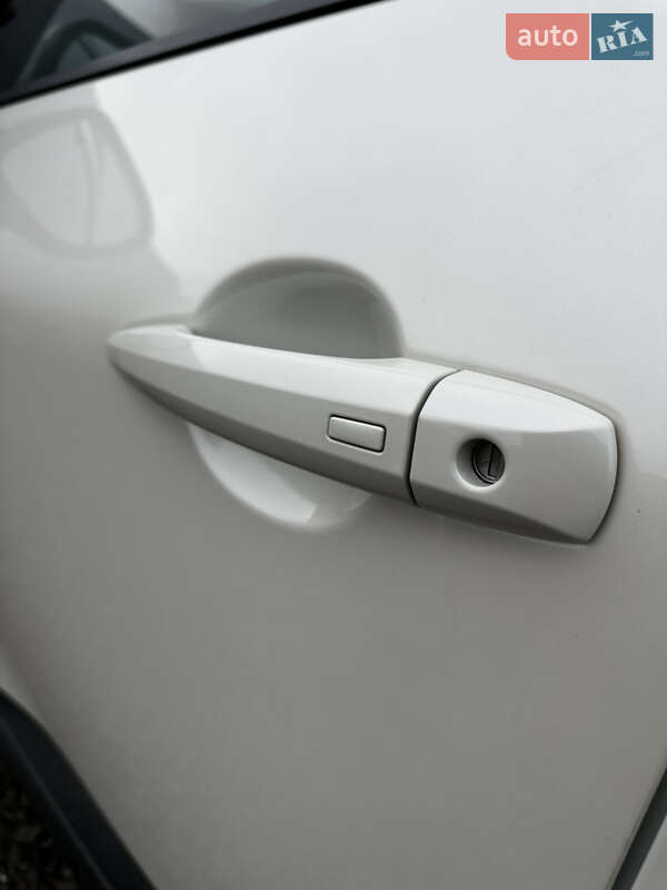 Внедорожник / Кроссовер Nissan Rogue 2022 в Луцке