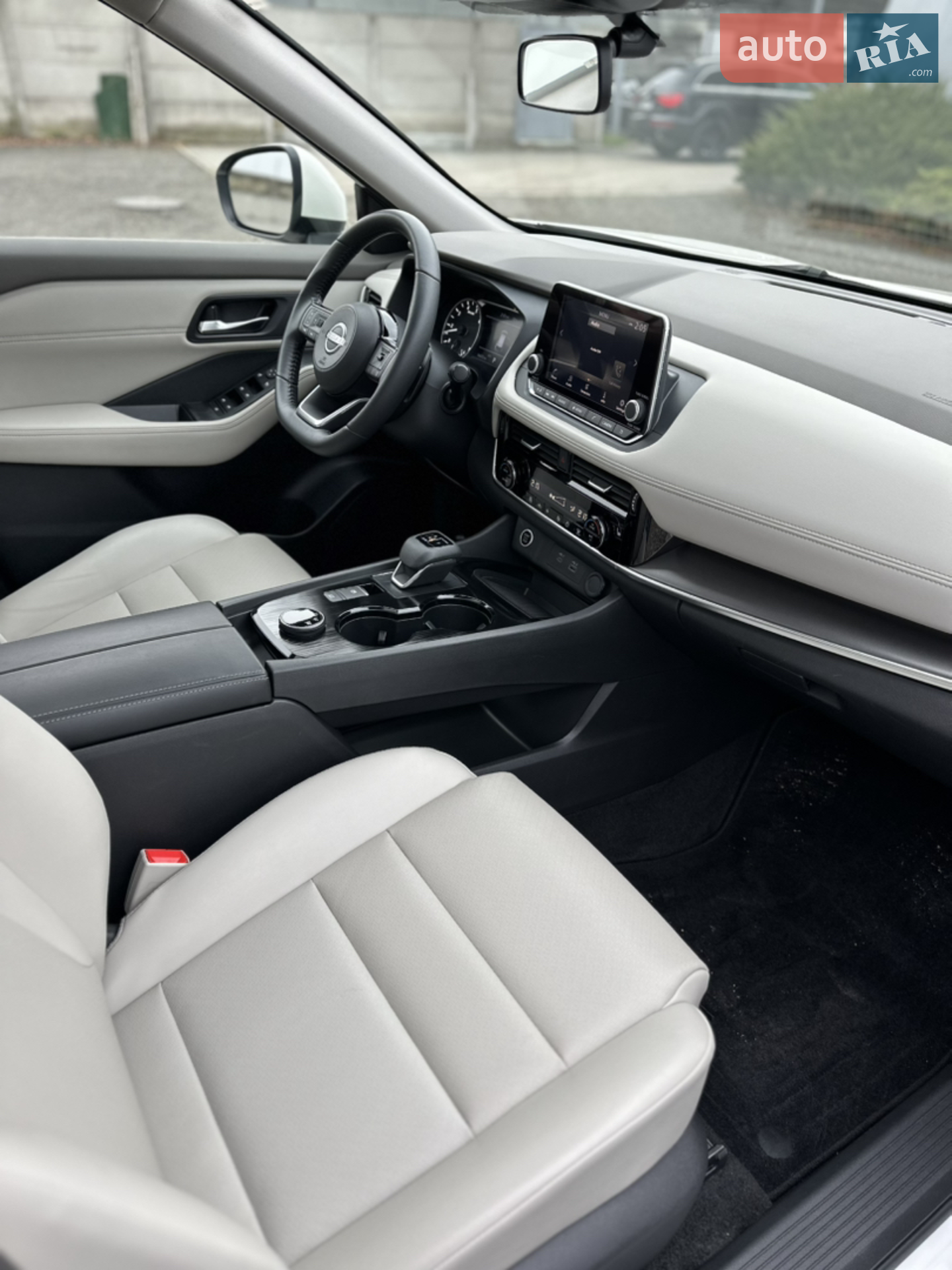 2022 Nissan Rogue - мініатюра 11