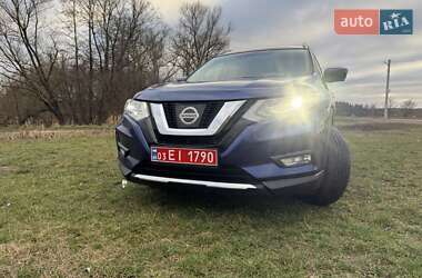 Позашляховик / Кросовер Nissan Rogue 2017 в Харкові