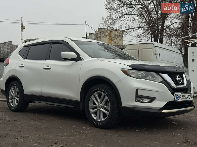 Внедорожник / Кроссовер Nissan Rogue 2017 в Одессе