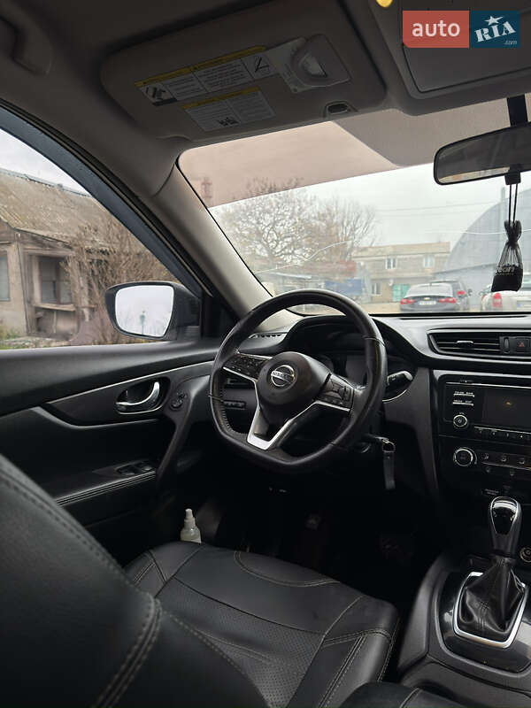 Внедорожник / Кроссовер Nissan Rogue 2017 в Одессе