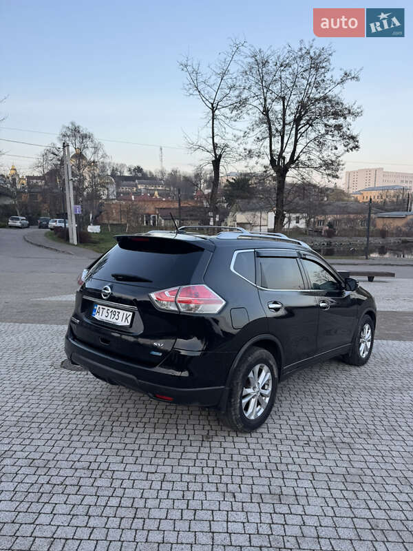 Позашляховик / Кросовер Nissan Rogue 2015 в Львові
