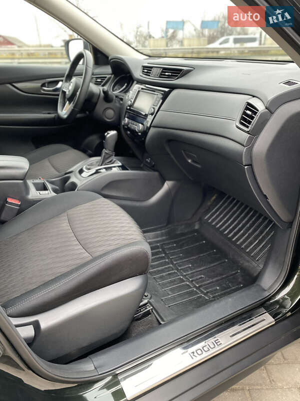 Внедорожник / Кроссовер Nissan Rogue 2018 в Ровно фото 34 Внедорожник / Кроссовер Nissan Rogue 2018 в Ровно