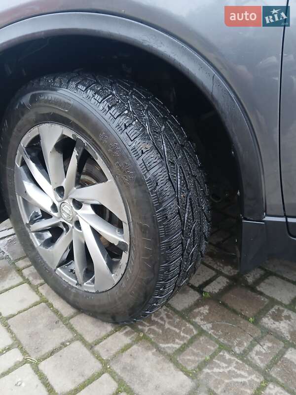 Позашляховик / Кросовер Nissan Rogue 2014 в Івано-Франківську