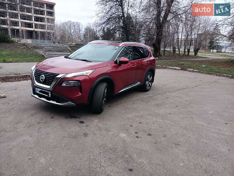 Позашляховик / Кросовер Nissan Rogue 2022 в Дніпрі