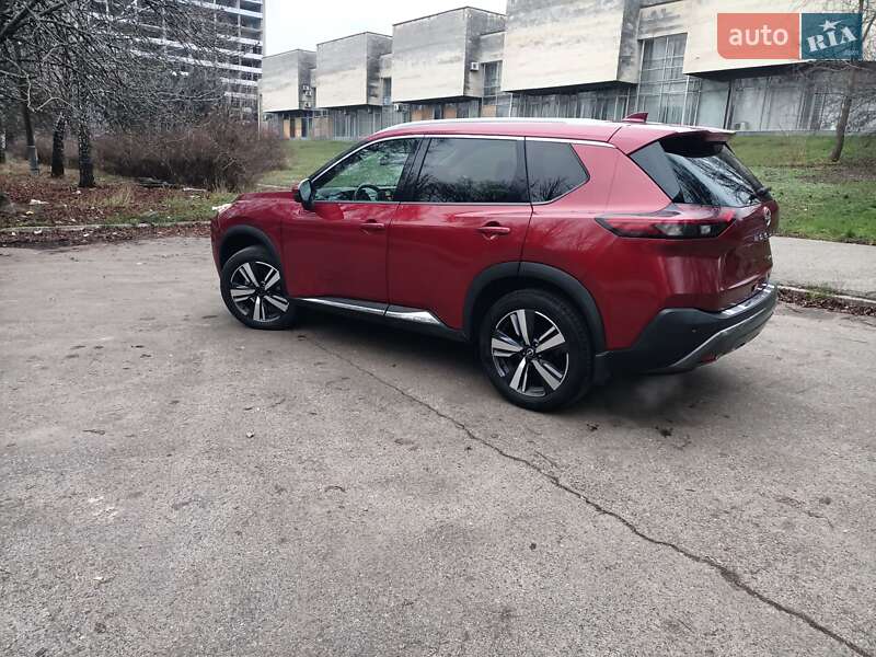 Позашляховик / Кросовер Nissan Rogue 2022 в Дніпрі