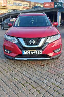 Позашляховик / Кросовер Nissan Rogue 2017 в Харкові