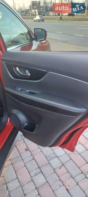 Позашляховик / Кросовер Nissan Rogue 2017 в Харкові