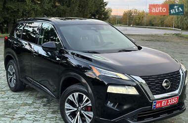 Позашляховик / Кросовер Nissan Rogue 2021 в Дубні