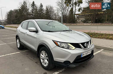 Внедорожник / Кроссовер Nissan Rogue 2017 в Ровно