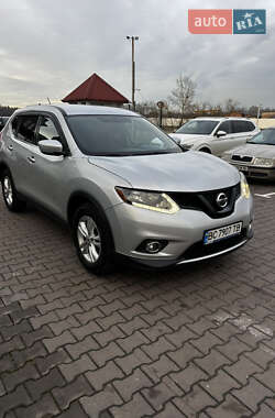 Внедорожник / Кроссовер Nissan Rogue 2016 в Львове