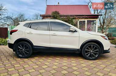 Позашляховик / Кросовер Nissan Rogue 2017 в Дніпрі