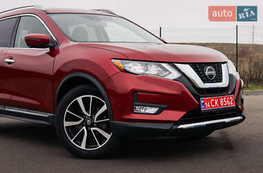 Позашляховик / Кросовер Nissan Rogue 2019 в Рівному