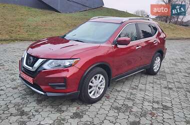 Позашляховик / Кросовер Nissan Rogue 2018 в Дубні