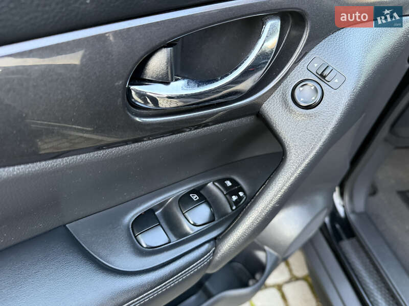 Внедорожник / Кроссовер Nissan Rogue 2017 в Дрогобыче фото 47 Внедорожник / Кроссовер Nissan Rogue 2017 в Дрогобыче