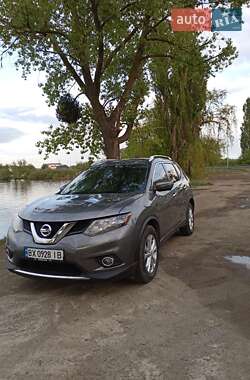 Позашляховик / Кросовер Nissan Rogue 2014 в Летичіві